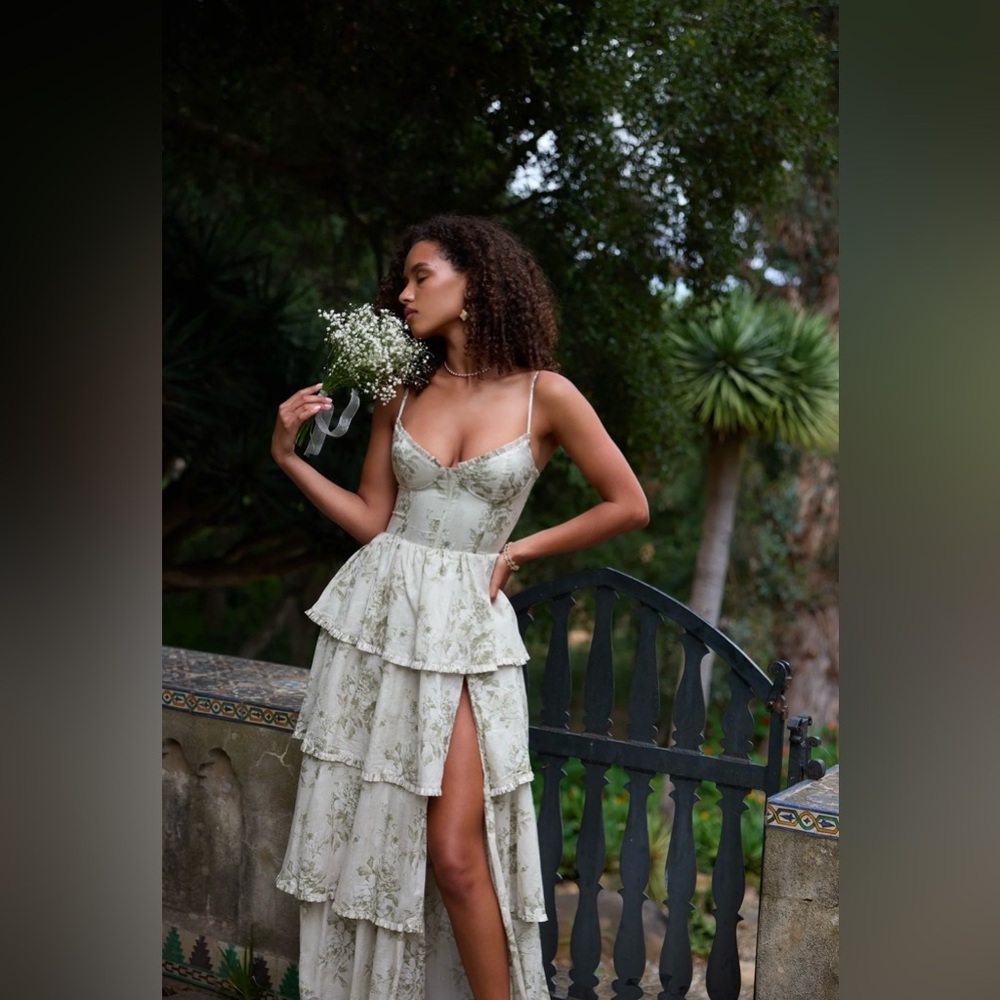 V. Chapman White Sleeveless Tiered Maxi Dress - Picture 3 of 8